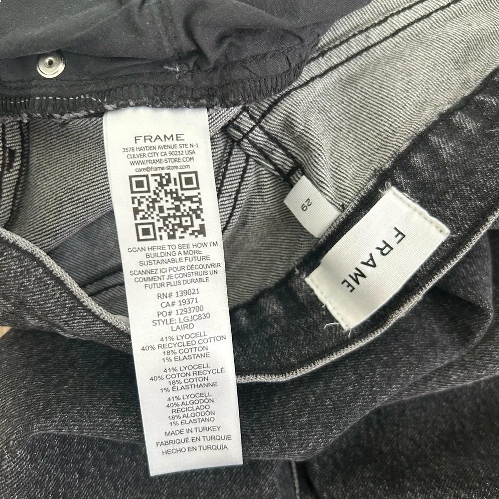 FRAME Le Garçon Cropped Jeans Sz 8 Black Distressed - Picture 9 of 10